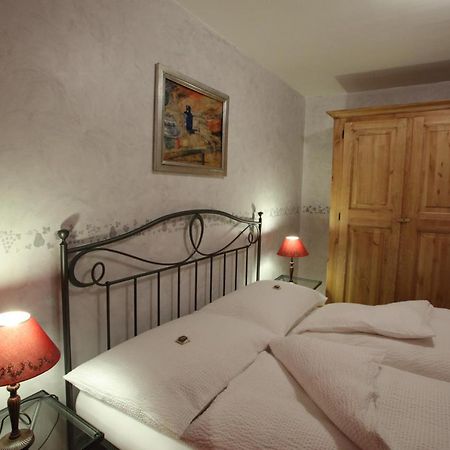 Auberge Communale De La Couronne Yvorne Екстер'єр фото